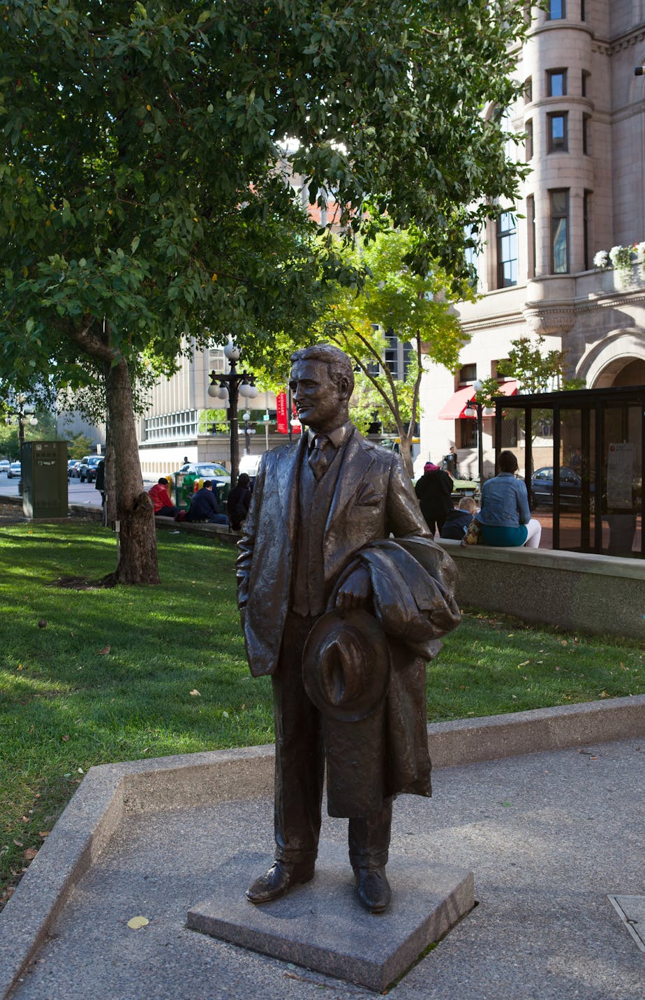 F. Scott Fitzgerald Statue