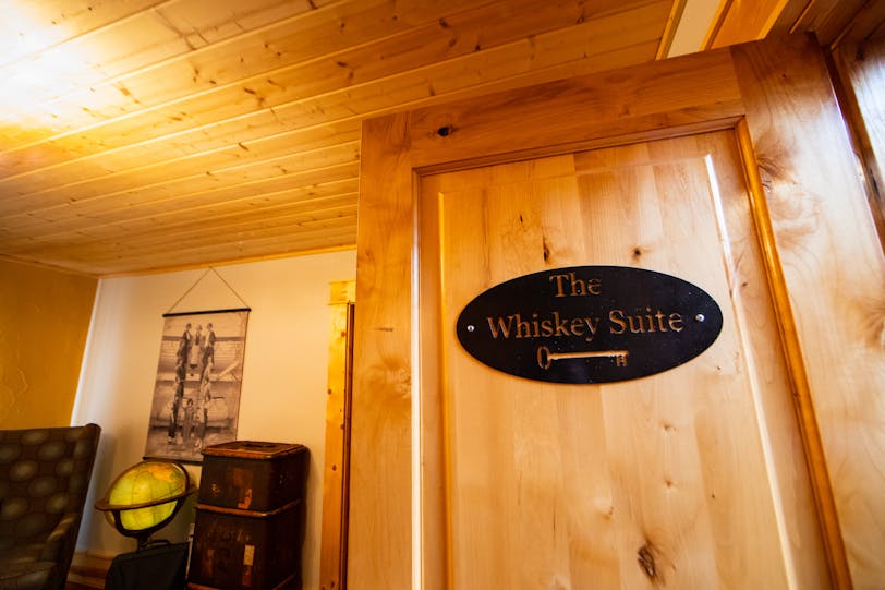 Historic Central Hotel: Whiskey Suite - Burns, Oregon