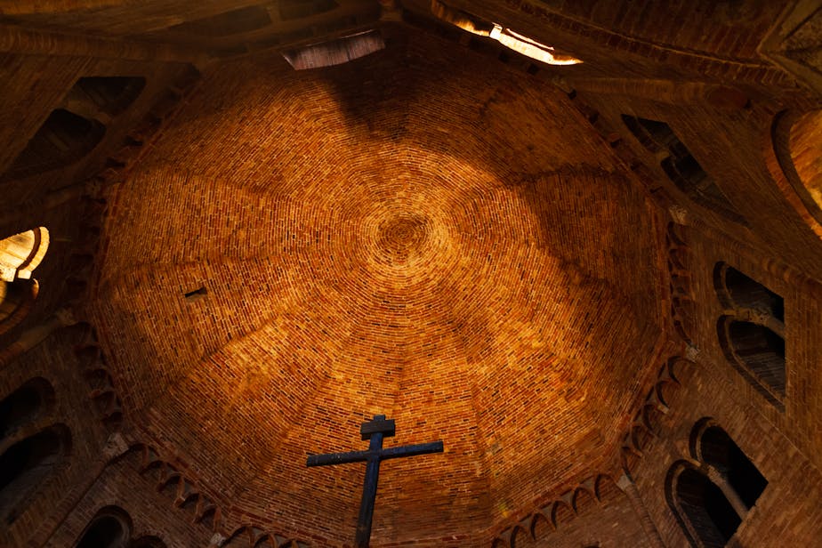 Santo Sepolcro Brick Dome, Bologna, Italy