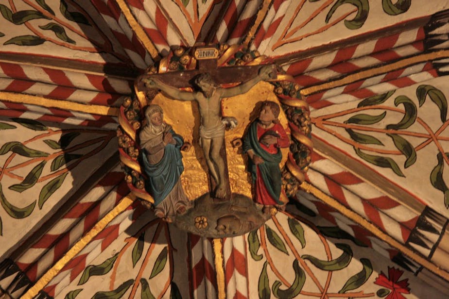 Crucifixion roof boss