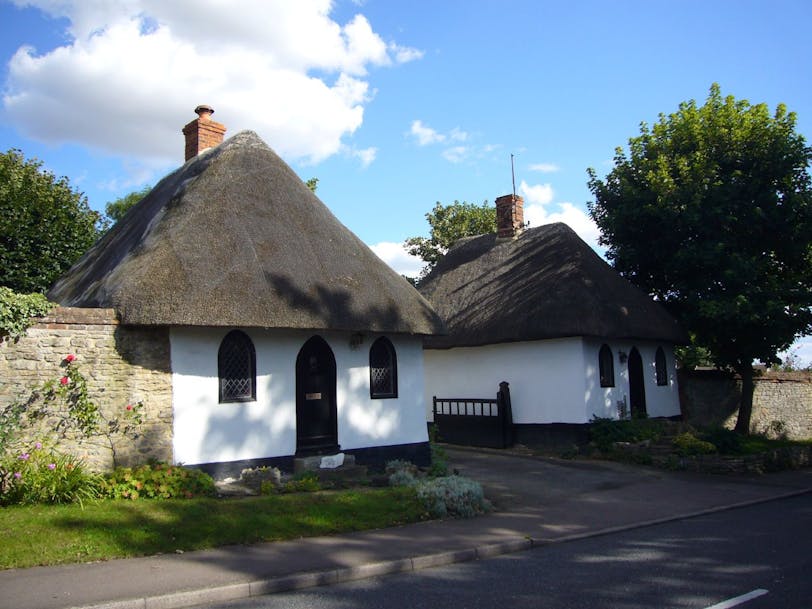 lodge houses, little milton