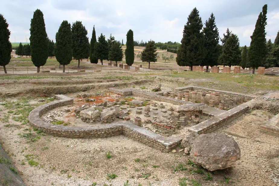 Baths, italica