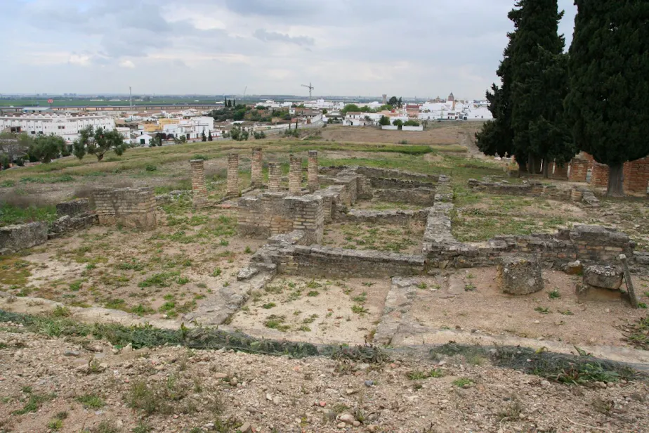 House and baths, italica