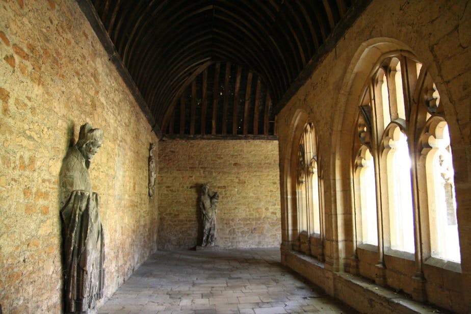 new college cloisters