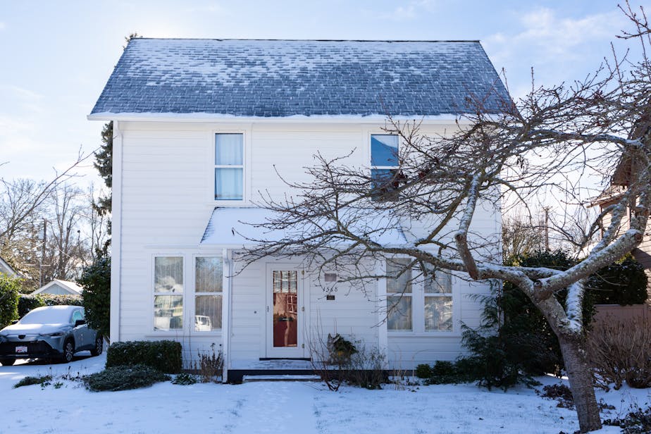 Elizabeth Watt House (1568 Chemeketa St NE) - Salem, Oregon