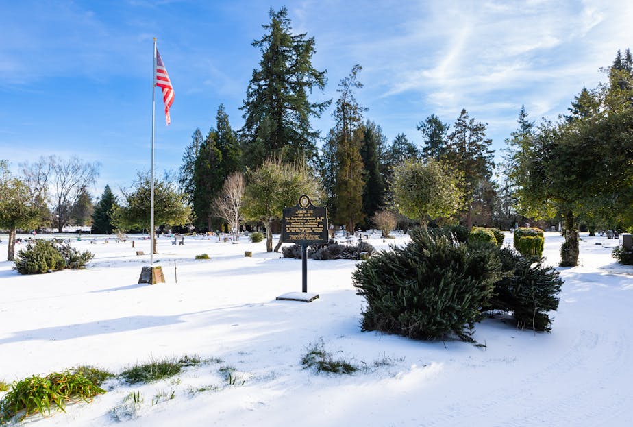 American Flag and Jason Lee Marker, Lee Mission Cemetery - Salem, Oregon
