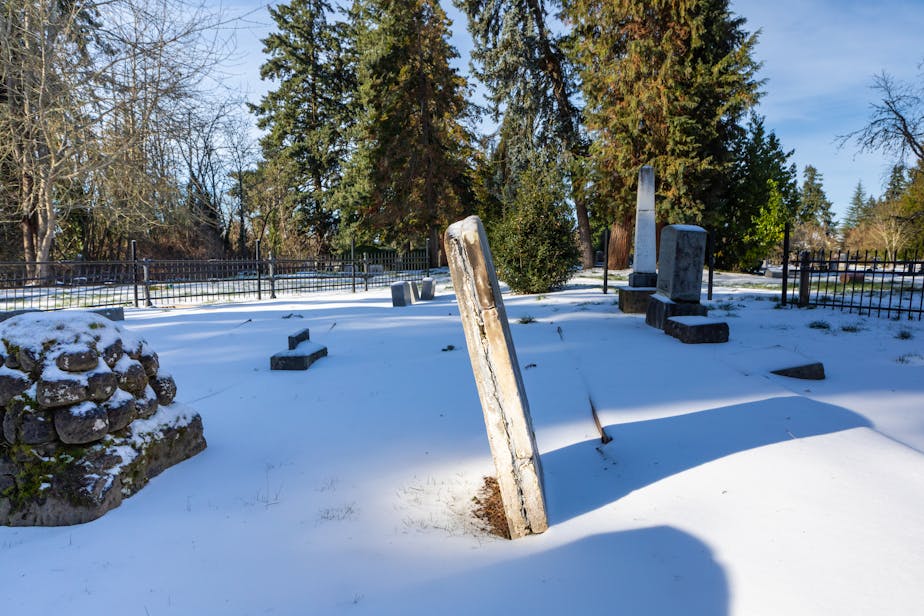 Lee Mission Cemetery - Salem, Oregon