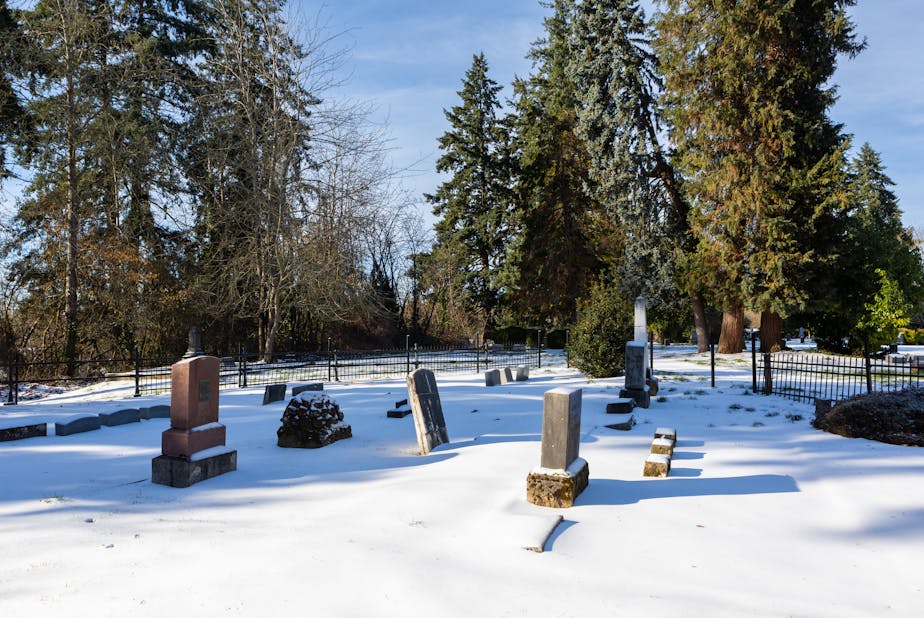 Diamond Square, Lee Mission Cemetery - Salem, Oregon
